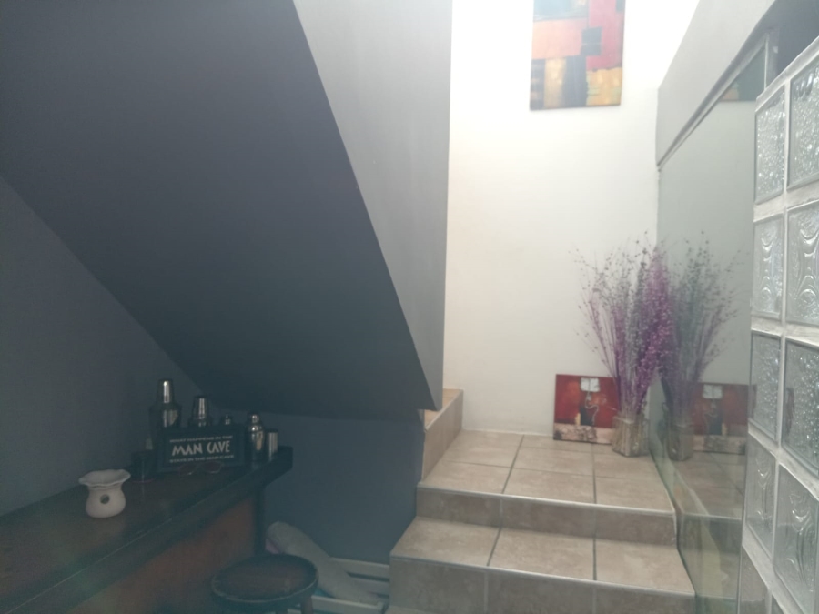 3 Bedroom Property for Sale in Portlands Western Cape